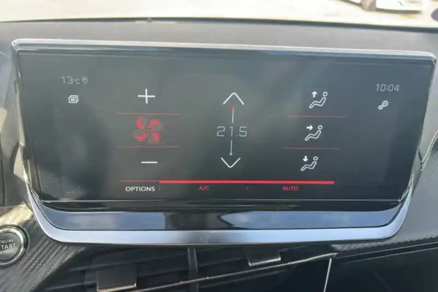 Peugeot 2008 puretech 130 s&amp;s eat8 — photo 17