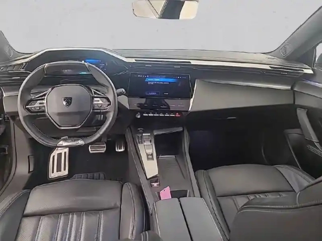 Peugeot 408 phev 225 e-eat8 — photo 8
