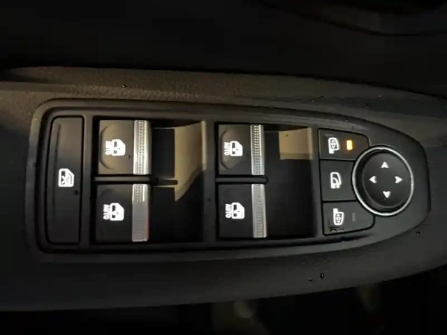 Mitsubishi Eclipse cross 87 kwh 218 — photo 28