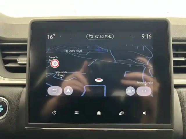 Renault Captur e-tech plug-in 160 - 21 — photo 32