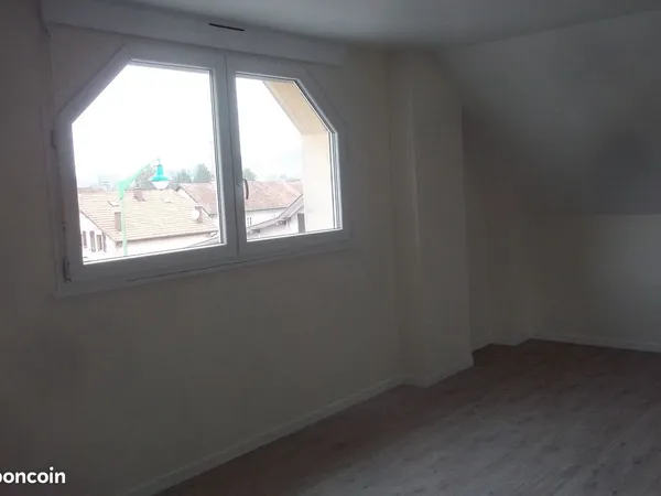 Location appartement type F2 mansardé