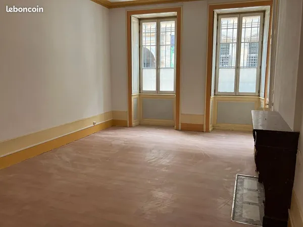 Grand appartement 4 pieces besancon centre