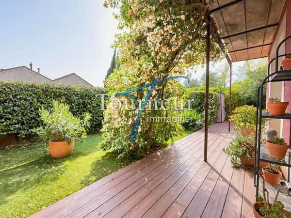 SANARY LA BAOU PROCHE CENTRE VILLA STANDING DE 87M2 BEAU JAR