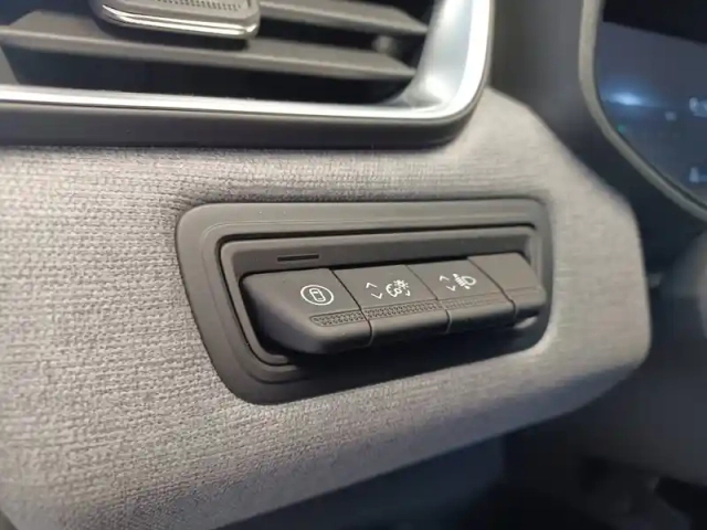 Renault Clio blue dci 100 ch gsr2 — photo 30