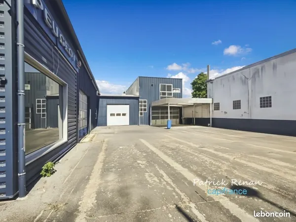 Local bureaux 640 m²