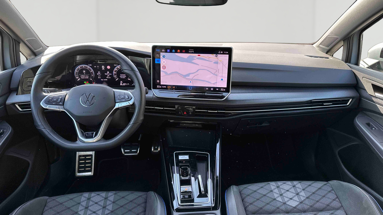 Volkswagen Golf 1.5 eTSI EVO2 116 DSG7 — photo 9