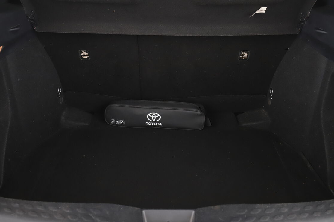 Toyota C-HR 1.8 Hybride Edition — photo 16
