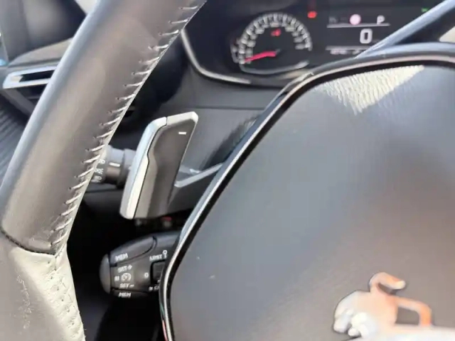 Peugeot 2008 puretech 130 s&amp;s eat8 — photo 102