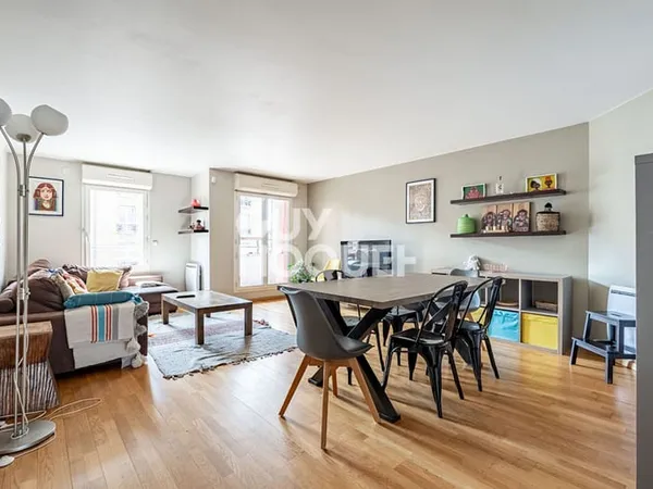 APPARTEMENT MEUBLE 4 CHAMBRES