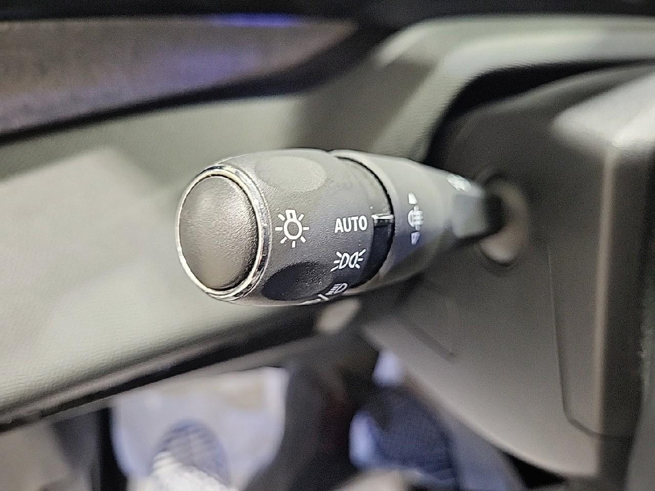 Peugeot 308 phev 180 e-eat8 allure pack — photo 19