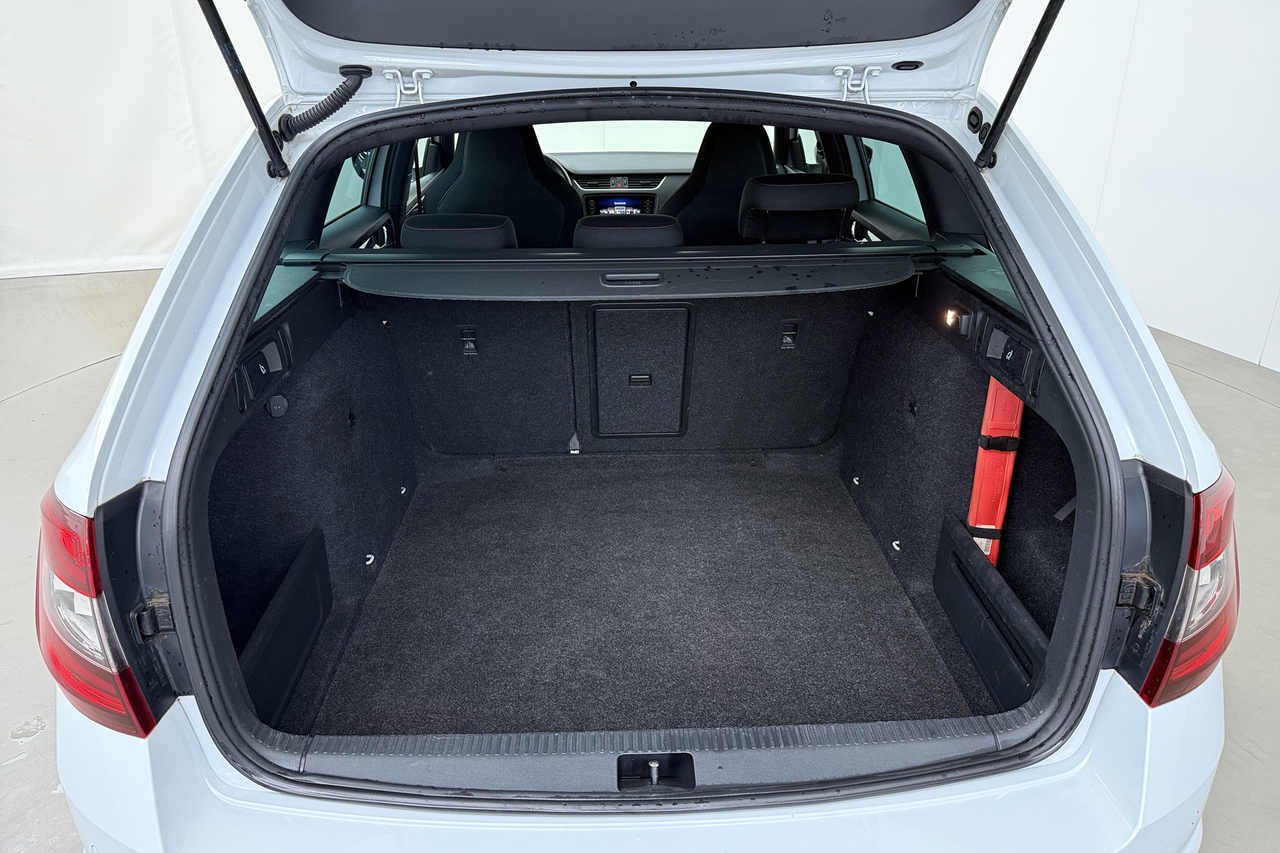 Skoda Octavia Combi — photo 5