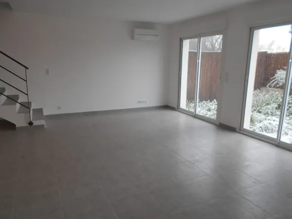 A Louer Maison T4 avec jardin et terrasse HYERES Ouest