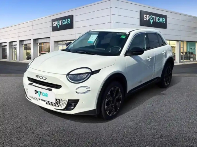 Fiat 600 1.2 hybrid turbo 110ch la prima edct6