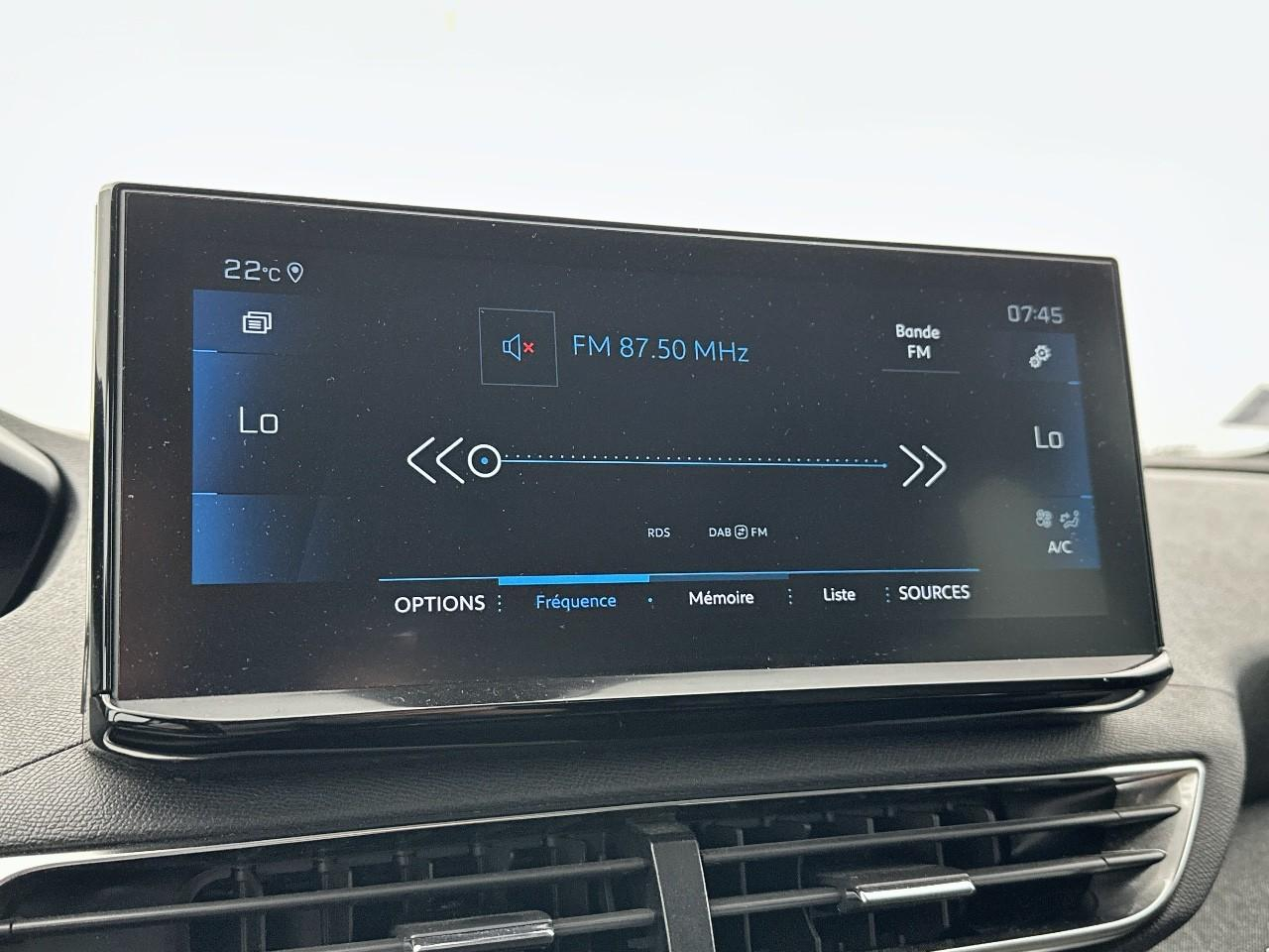 Peugeot 3008 puretech 130ch s&s eat8 allure pack — photo 23