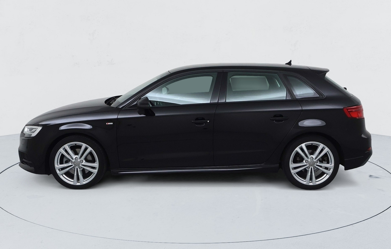 Audi A3 Sportback — photo 2