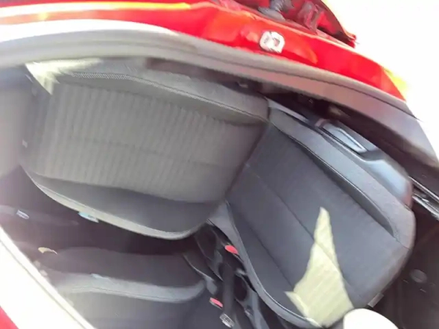 Peugeot 208 puretech 100 s&amp;s bvm6 — photo 2
