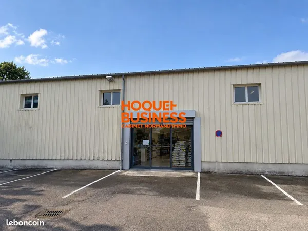 Bureaux, local commercial 922 m² Bourg-Achard