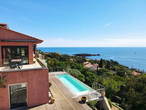 Villa 7 pièces 215 m²