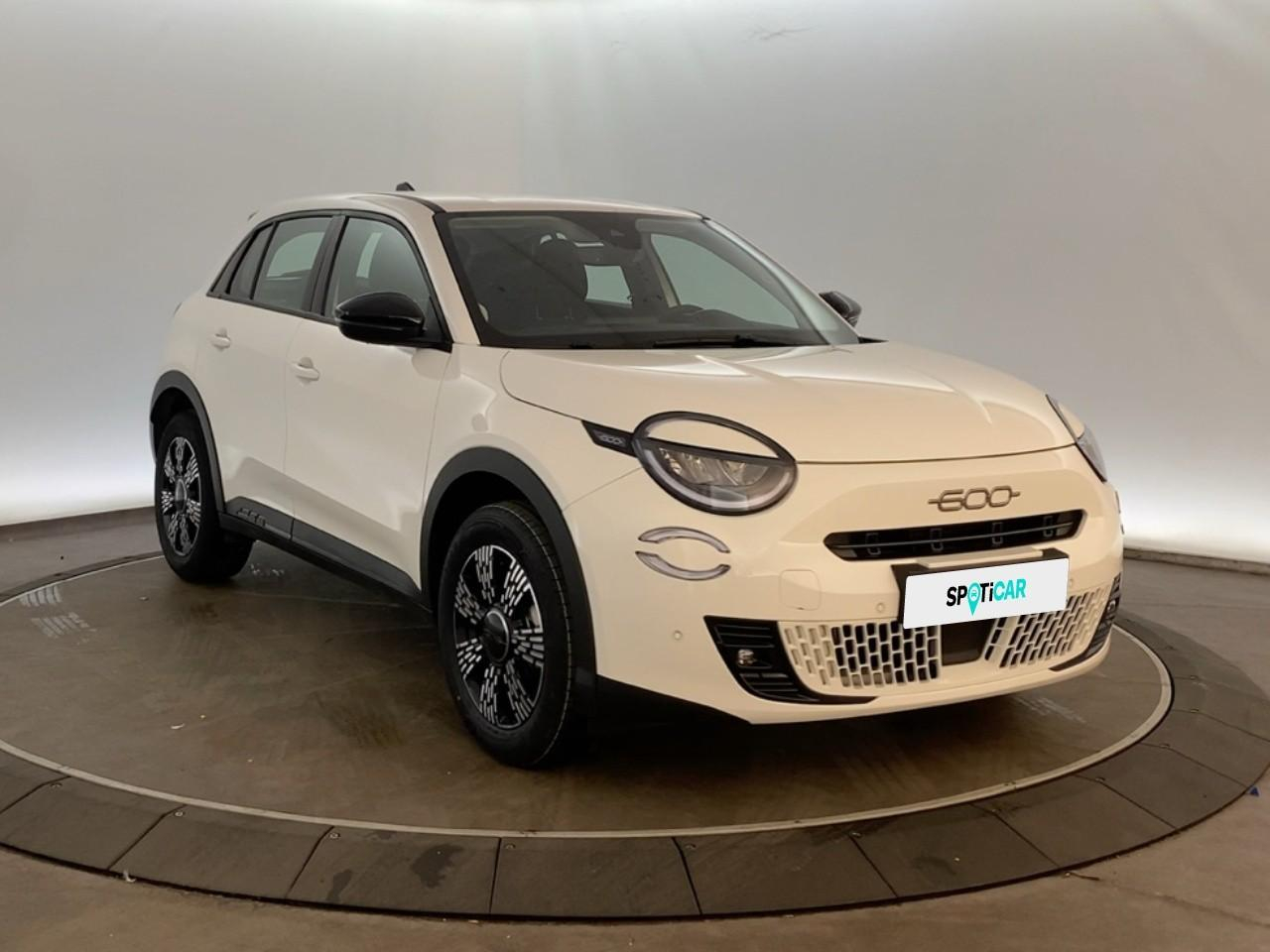 Fiat 600 t-gen 3 1.2 hybrid 145ch edct6 pop — photo 3