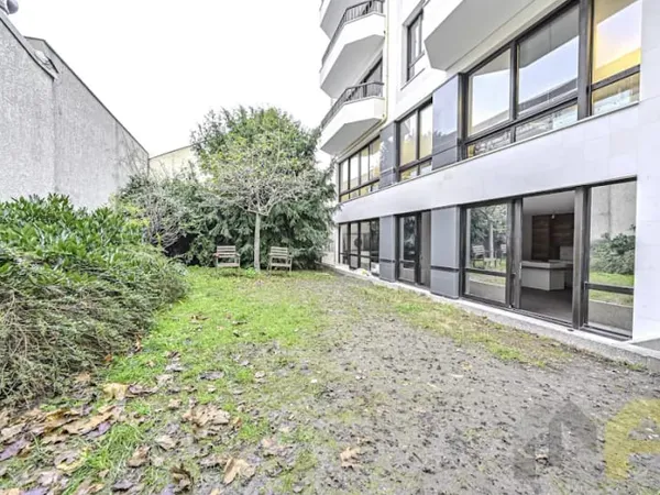 Bureaux 85 m²