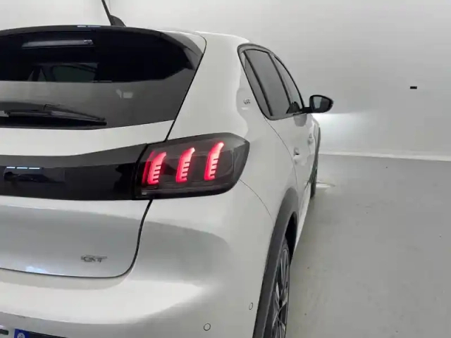 Peugeot 208 puretech 100 s&amp;s bvm6 — photo 103