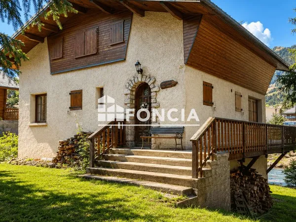 Chalet d'exception - Emplacement privilégié à proximité des pistes et des commerces