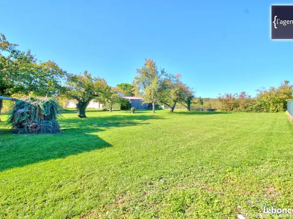 Terrain 1245 m² Mozac