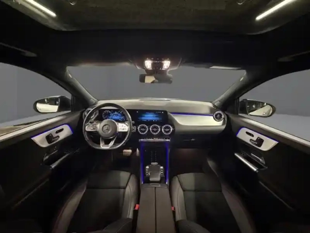 Mercedes Gla 200 d amg line — photo 31