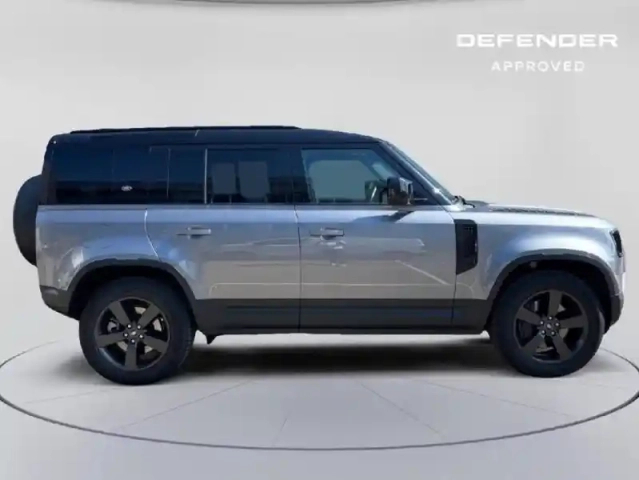 Land Rover Defender 110 2.0 p400e hse — photo 4