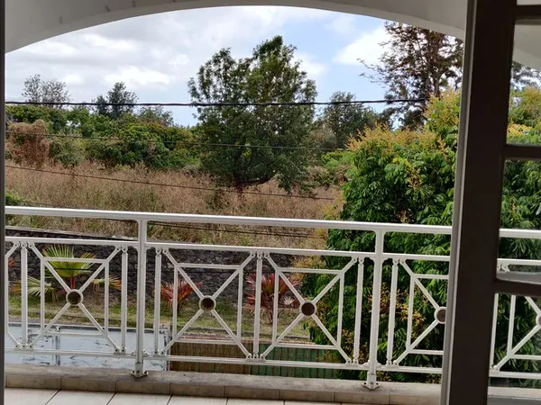 Appartement F4 A Louer