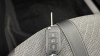 Peugeot 2008 1.2 PureTech 100ch S&S Allure — photo 16