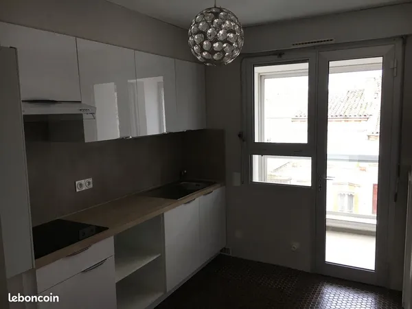 T3 centre ville 3eme etage
