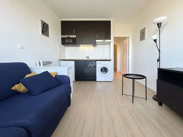Appartement Poissy 1 pièce(s) 20.53 m2 - Meublé