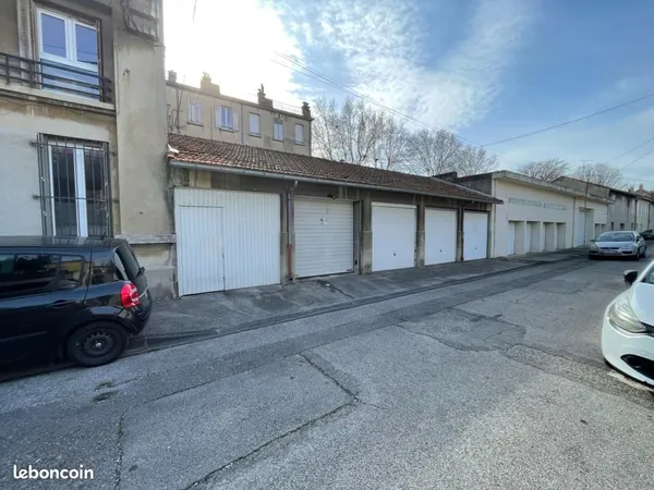 Garage 15 m² Avignon