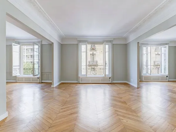 Appartement 6 pièces 237 m²