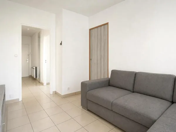 Charmant T3 avec balcon à Maurepas