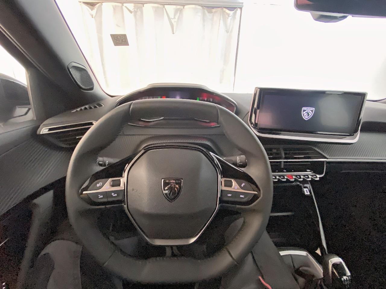Peugeot 2008 100 s&s bvm6 style — photo 12