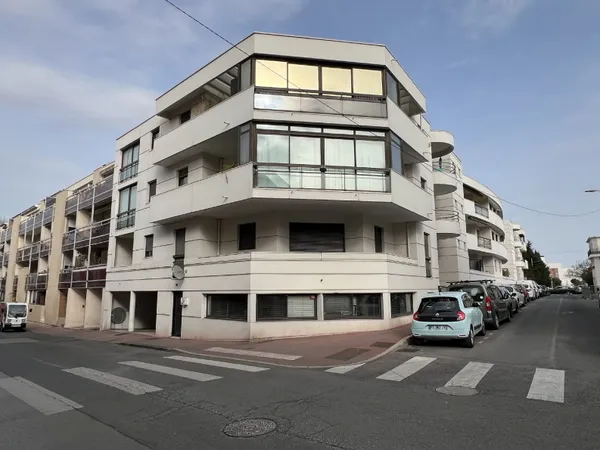 Appartement 2 pièces 64 m²