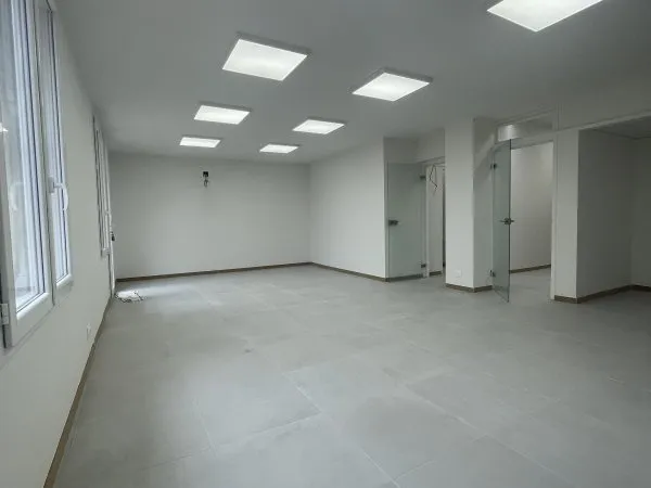 Loue bureaux 90m²