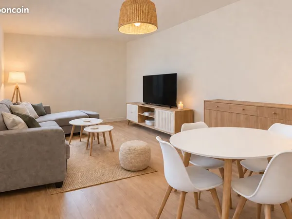 Appartement neuf et meublé 2 pièces 45 m² avec jardin - Chasseneuil-du-Poitou