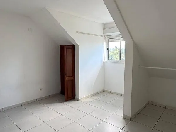 Appartement 1 pièce 58 m²
