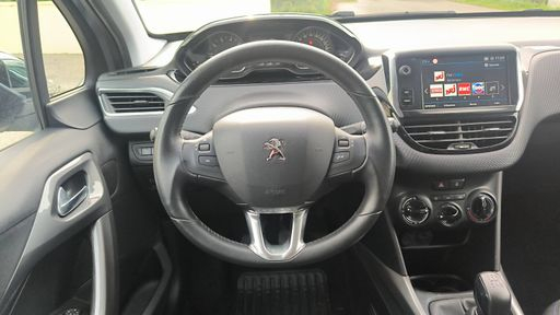 Peugeot 2008 1.2 Puretech 82 - Style – 2018 – 36718 km – Essence – Boîte Manuelle — photo 37