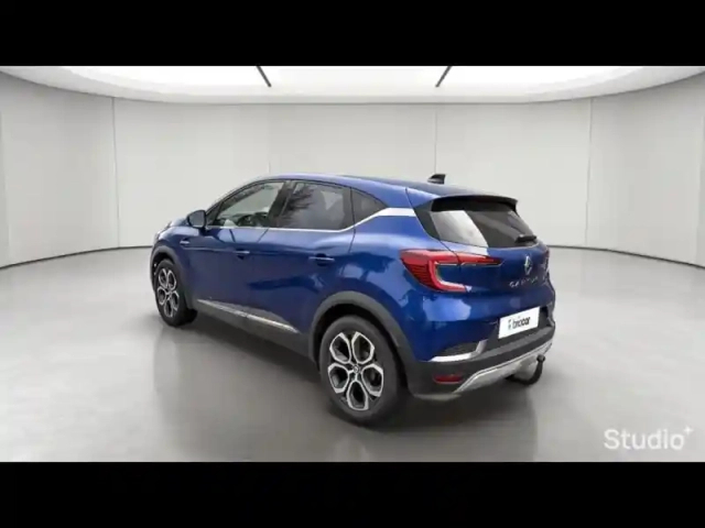 Renault Captur 1.0 tce 90ch techno + attelage — photo 3