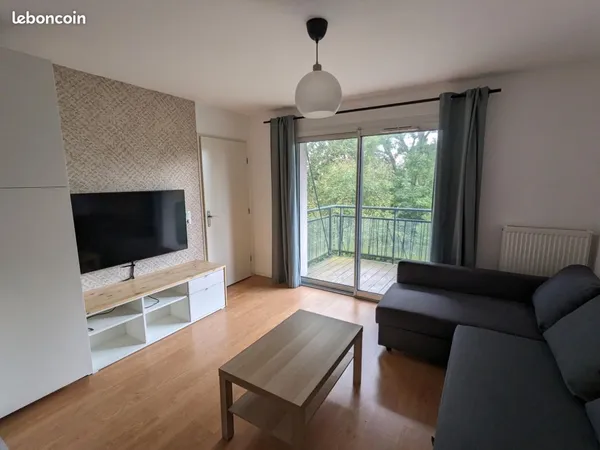 Centre-ville T2 meublé 41m² balcon + parking privatif