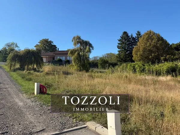 Terrain viabilisé Saint Prim 754 m2