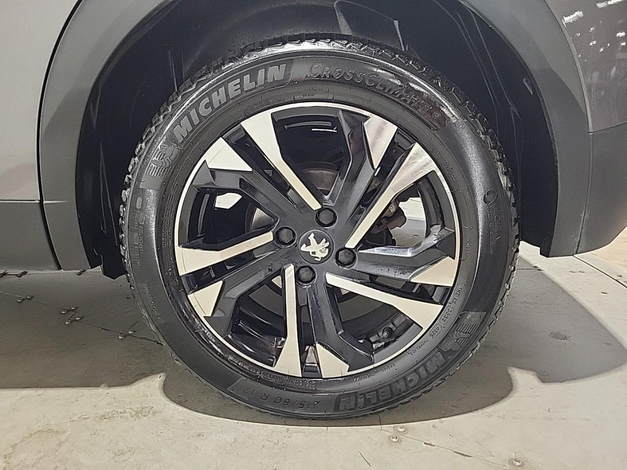 Peugeot 2008 bluehdi 130 s&s eat8 allure pack — photo 16