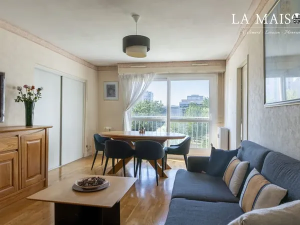 Appartement T4 de 73 m² - Dijon - Avenue du Lac