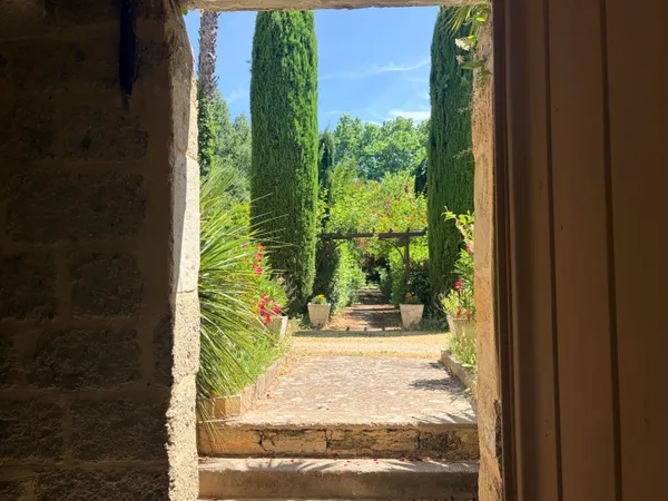 Exclusivite : Chateau historique a Uzes de plus de 900m2