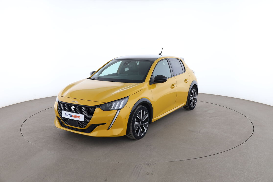 Peugeot 208 1.2 PureTech GT Line EAT8 — photo 1