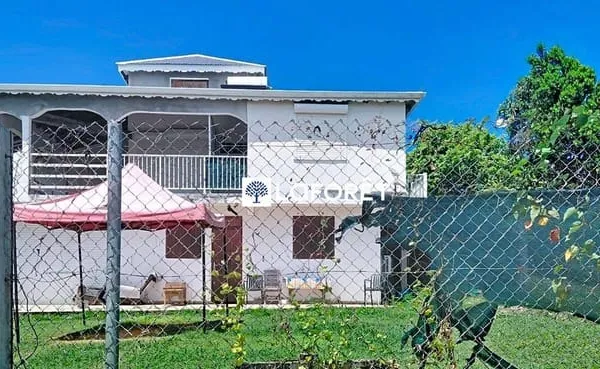 Studio 1 pièce 25 m²
